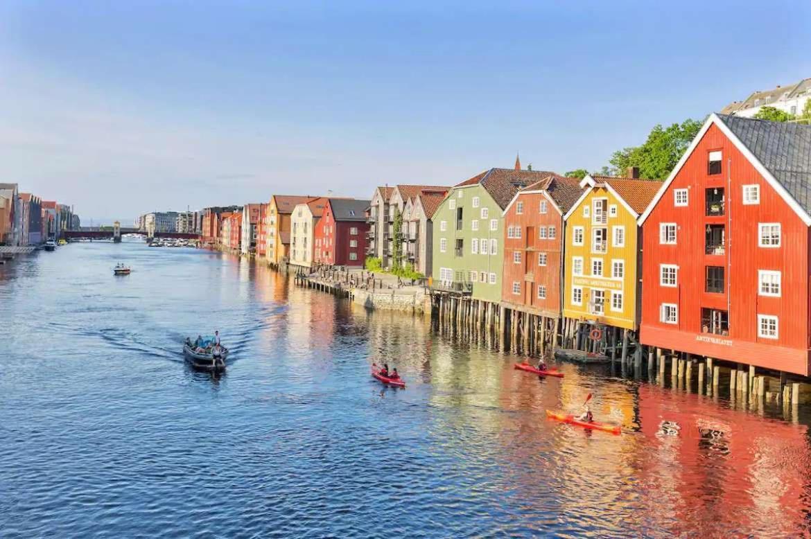 Solsiden Modern Stay: King Beds, Private Entry Trondheim Eksteriør bilde