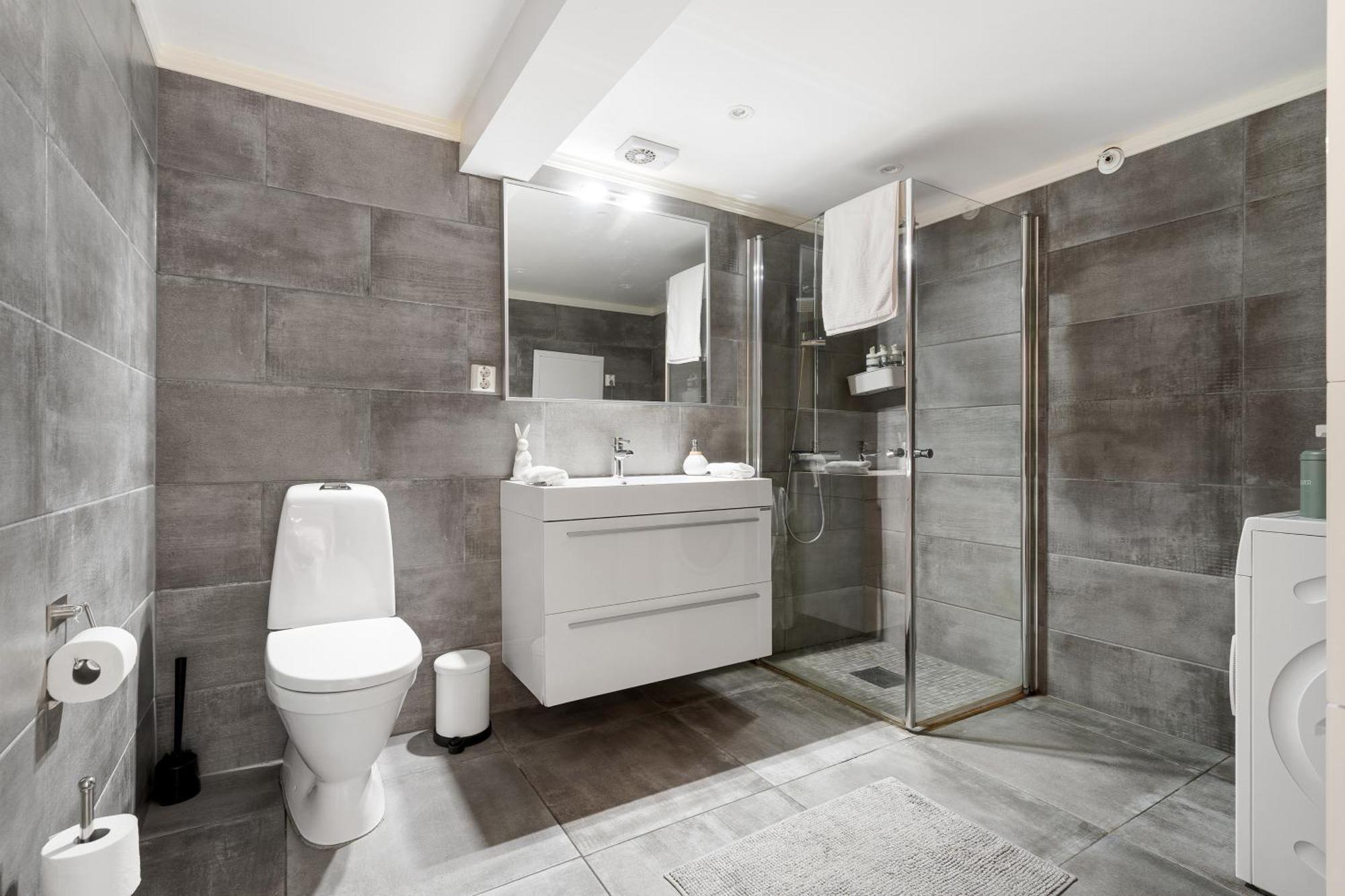 Solsiden Modern Stay: King Beds, Private Entry Trondheim Eksteriør bilde